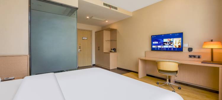 IU酒店(太原长风西街万象城店)图片