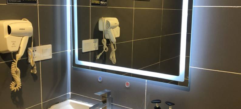 吉宜酒店(重庆观音桥步行街店)图片