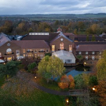 都铎公园乡村俱乐部万豪德尔塔酒店(Delta Hotels Tudor Park Country Club)图片