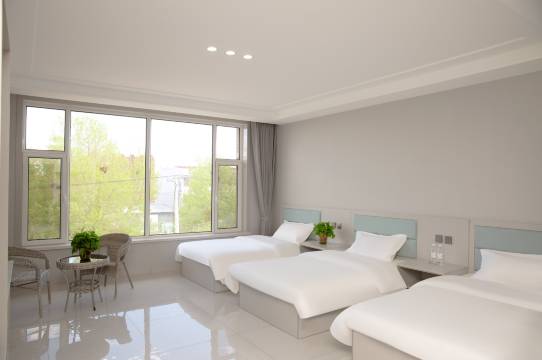 巨景园宾馆(商都火车站店)