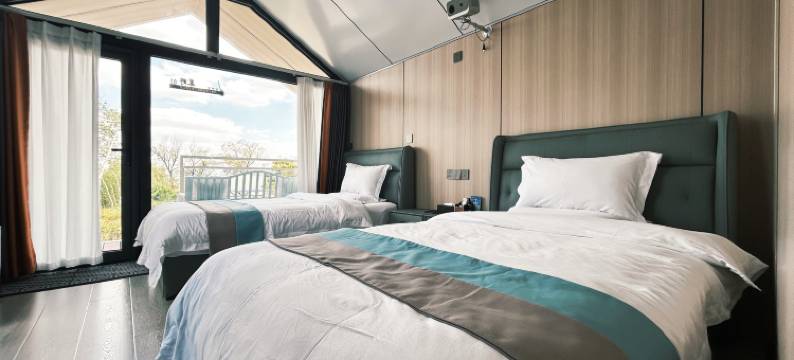 凉城县蒙途御驾温泉度假房车酒店图片