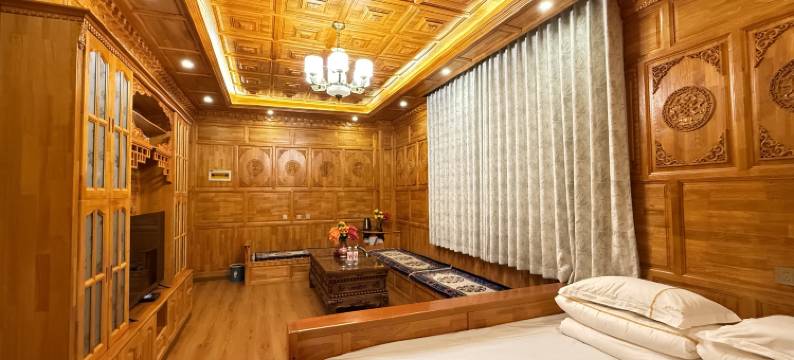 桑沛山居民宿(扎尕那大景区游客服务中心店)图片