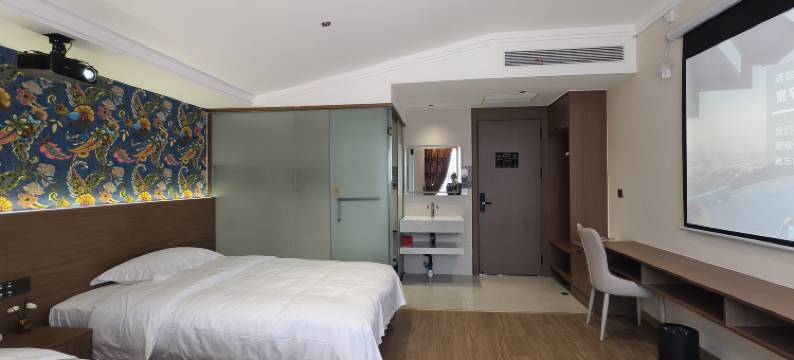 宽窄民宿(机场火车站店)图片