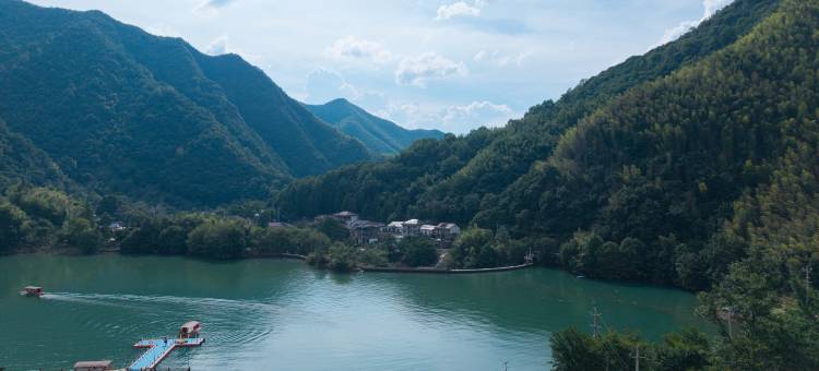 花筑·繁间民宿(月亮湾风景区店)图片