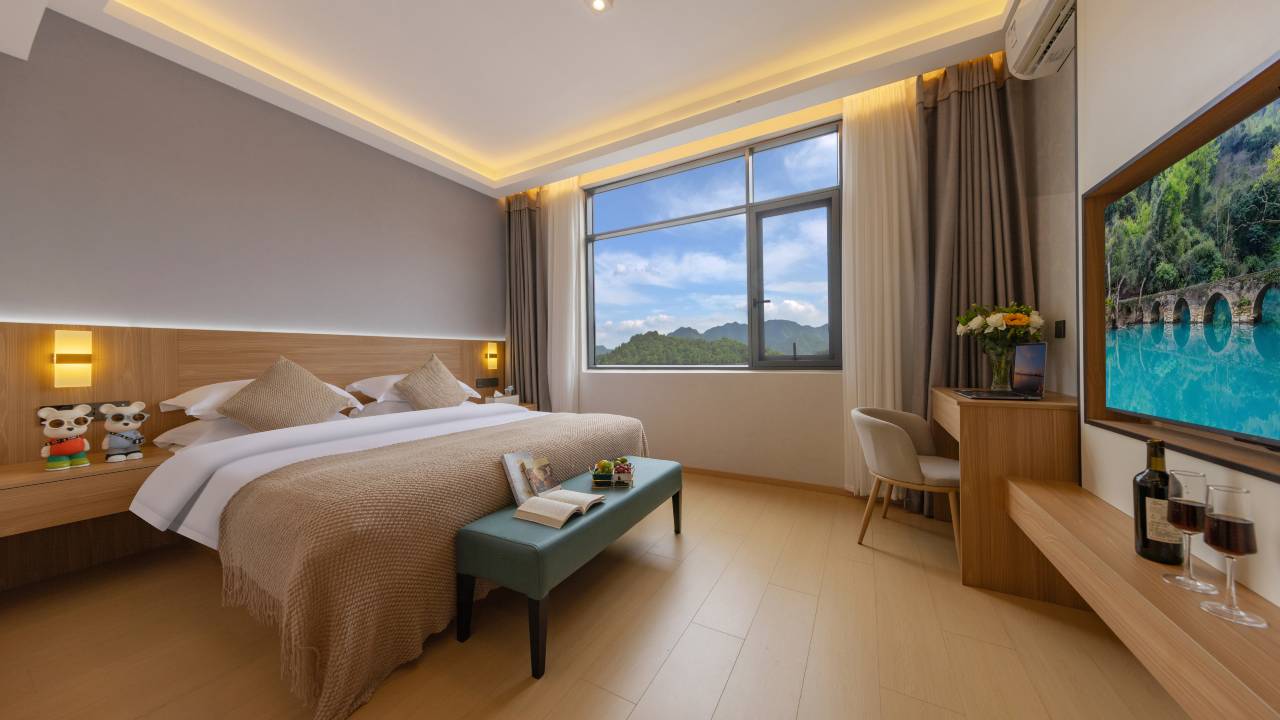 荔波•橙暖│ LightLuxury•SMART舒适智能美学酒店(民生路美食街店)图片