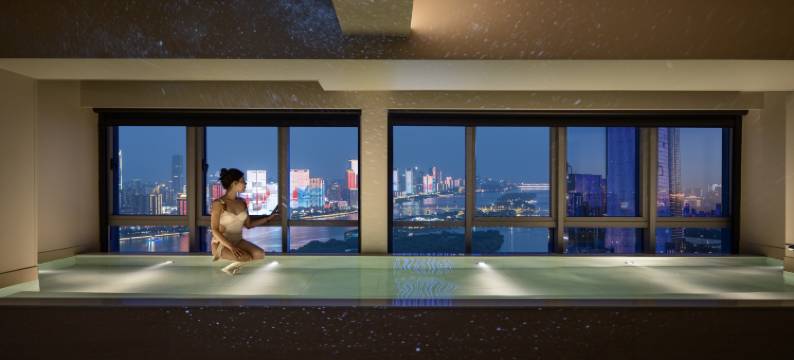 可迟江景泳池酒店图片