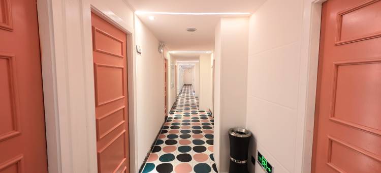 趣哦酒店·美宿作品(芜湖中山路步行街八佰伴店)图片