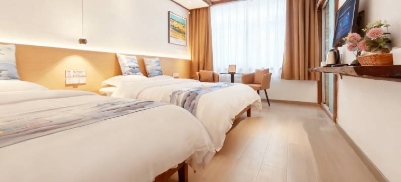 小背篓民宿(张家界火车站天门山索道店)图片