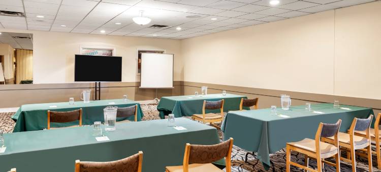 纳奈莫戴斯酒店(Days Inn by Wyndham Nanaimo)图片