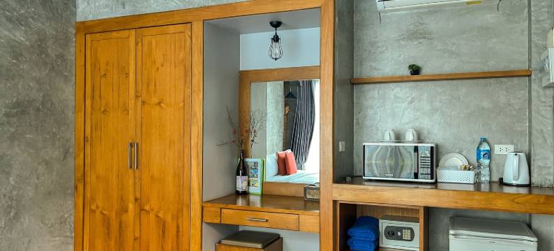 普吉岛查龙码头附近的 BaanMee(BaanMee Phuket near Chalong Pier)图片