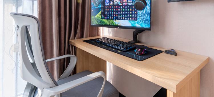 CAT电竞(金华站浙江师范大学店)图片