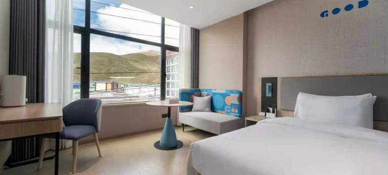 萨嘎云居酒店图片