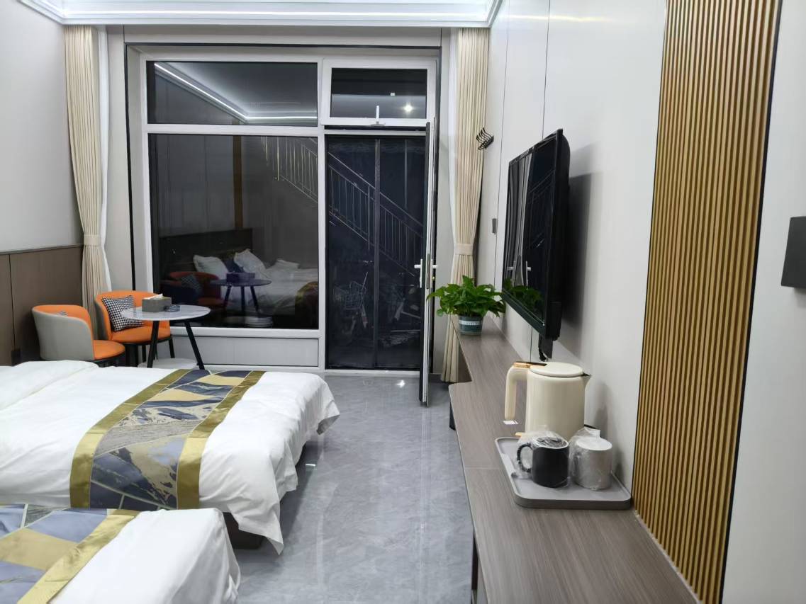 察哈尔右翼中旗鑫宸民宿