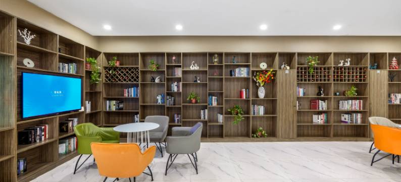 悦电竞民宿(徐州火车站地铁站苏宁广场店)图片