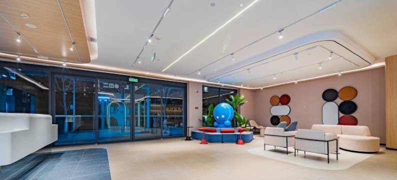 如家·neo酒店(平凉华亭仪洲大道客运中心店)图片