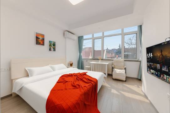 西红柿苔花公寓(青岛火车站观象山市立医院地铁站店)