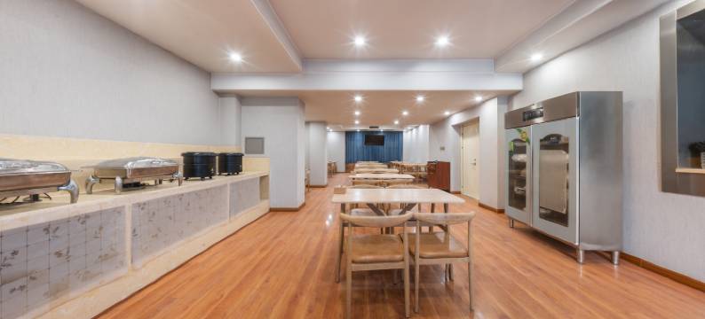 和田万鼎酒店图片