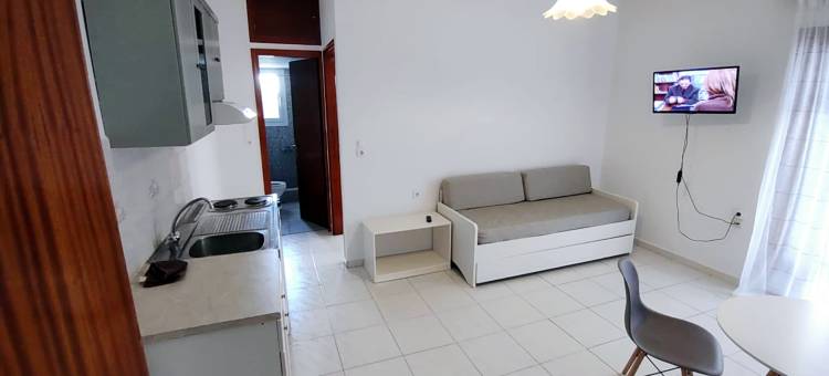 米哈利斯船长公寓 - 距卡拉马基海滩750米(Captain Michalis Apartments - 750m from Kalamaki Beach)图片