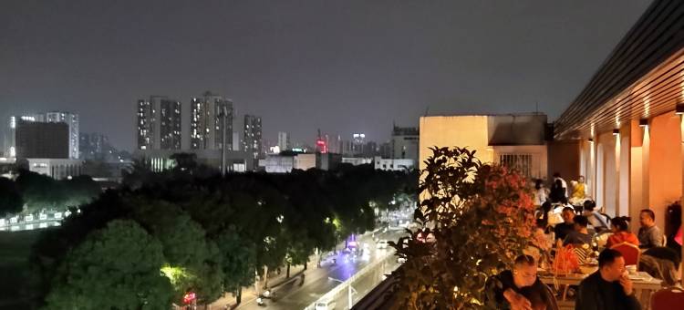 铂森酒店(南宁站广西大学地铁站店)图片