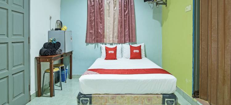 OYO 90736 Lh雷萨克汽车旅馆(OYO 90736 Lh Resak Motel)图片