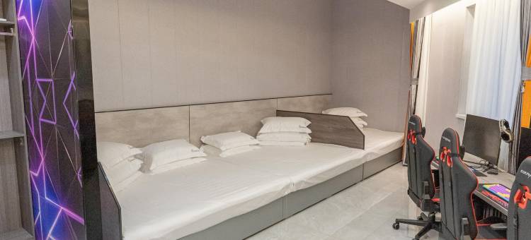 鹤源嘉豪乐点电竞酒店(齐大店)图片