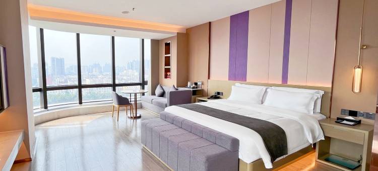 客世界轻奢酒店(贵港客世界商场高铁站店)图片