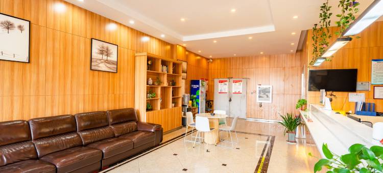 凯樾酒店(常州雪堰嬉戏谷店)图片