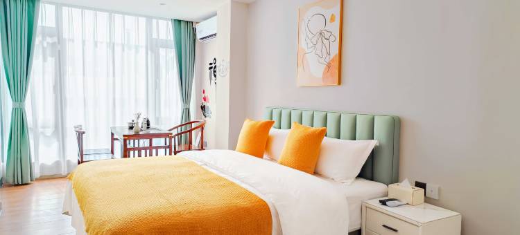 天禧·时光美宿(佛山高明信盛广场店)图片