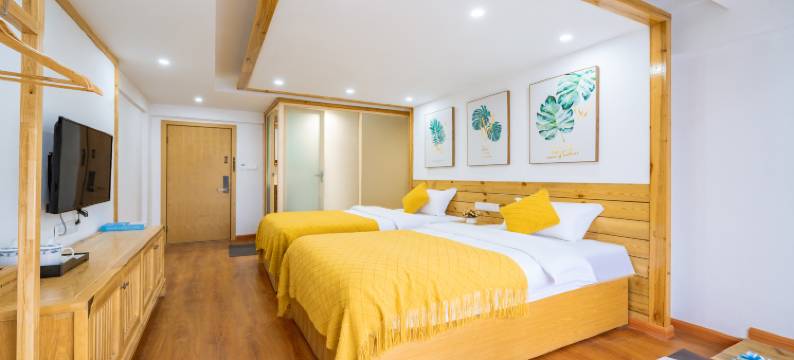 依山之畔·Olny花语美学全景美宿(西江千户苗寨东引观景台店)图片