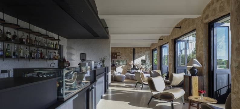 象山逆光莜舍图片