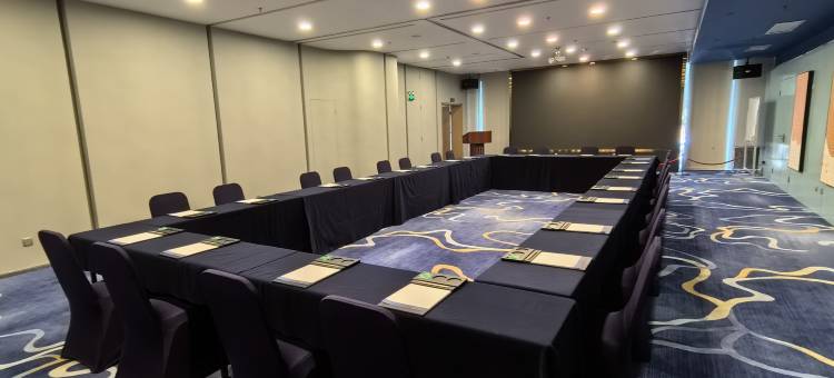 深圳万德诺富特酒店(福田科学馆地铁站店)图片