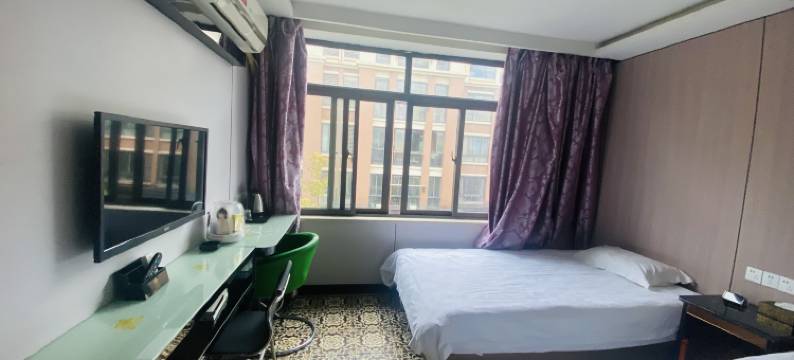 艾九精品酒店(上海洲海路地铁站店)图片