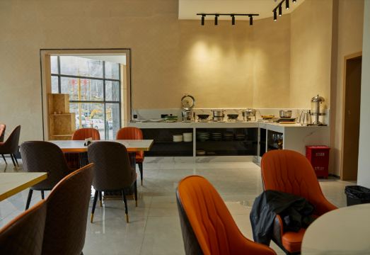 Hotel Zangxing Yunyin Road Trip Hotel Overview