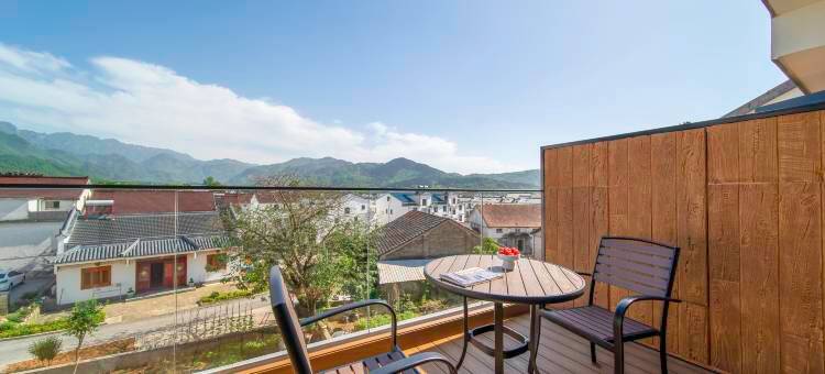 逸居·禅意星空轻奢亲子度假庭院民宿(九华山游客换乘中心店)图片