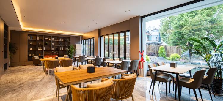 岚也设计师民宿(丽江古城大水车店)图片