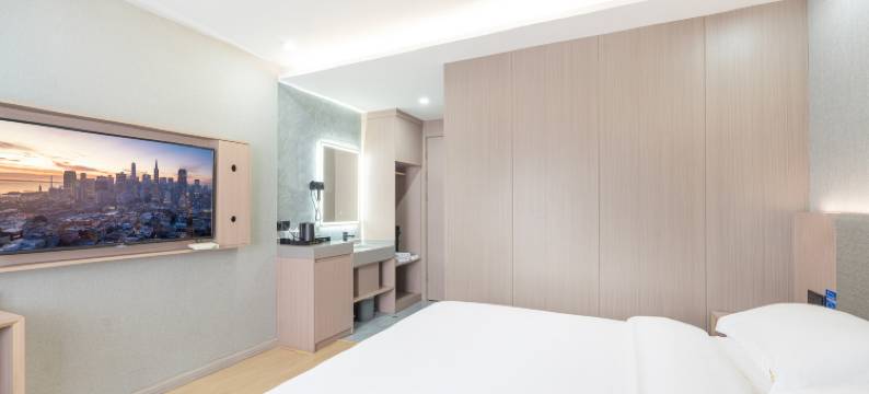 时光漫居酒店(衢州国金中心水亭门店)图片