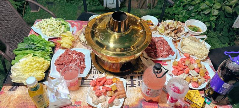 那拉提芳草园民宿图片