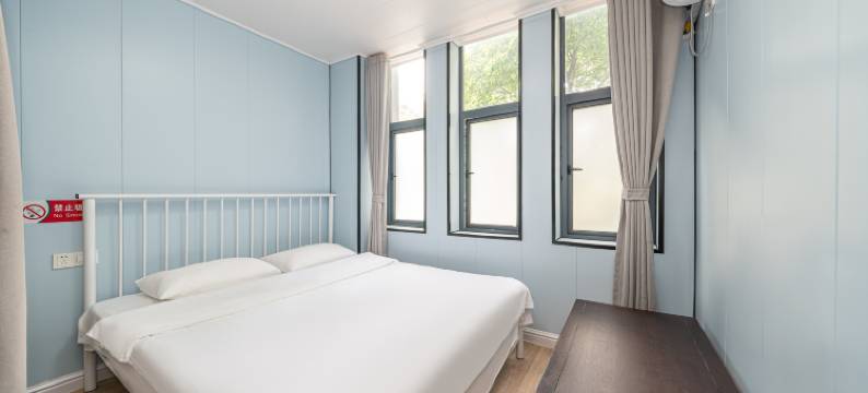 未来小家青年社区酒店(上海宝山城市工业园店)图片