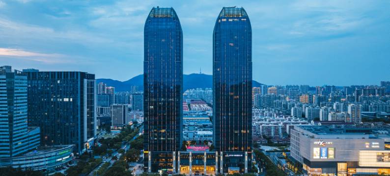 SY·宿也高空观景设计师度假美宿(无锡滨湖万象汇太湖西大道店)图片