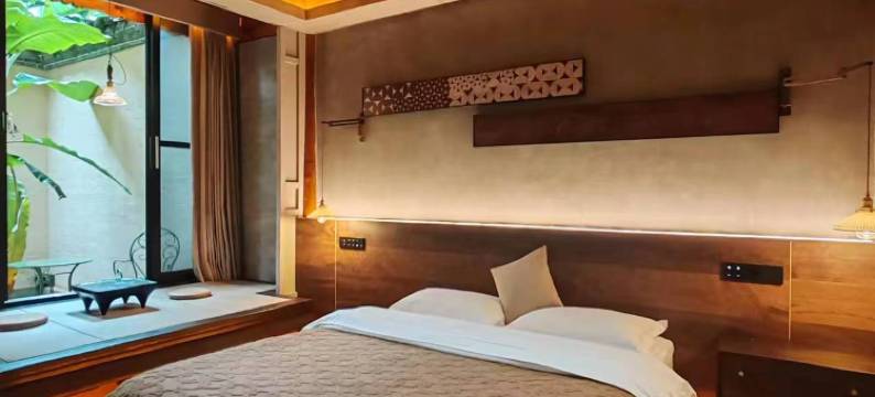 建水燕栖堂私人庭院客栈(朝阳楼古城小火车店)图片