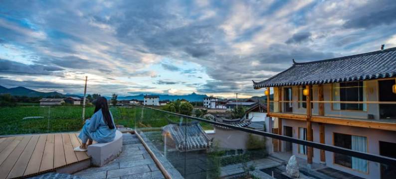 丽江玉龙Star dwelling·尘星·田野雪山观景民宿(白沙古镇店)图片
