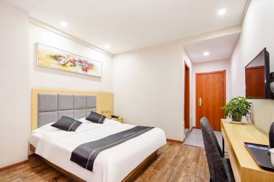 万华酒店(宁夏医科大学总医院店)