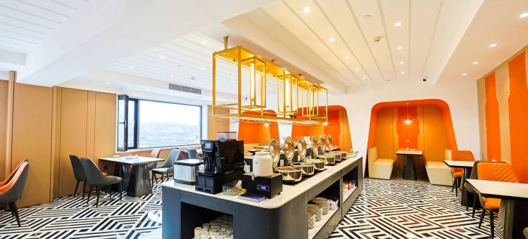 亿龙酒店(吉林火车站财富广场店)图片