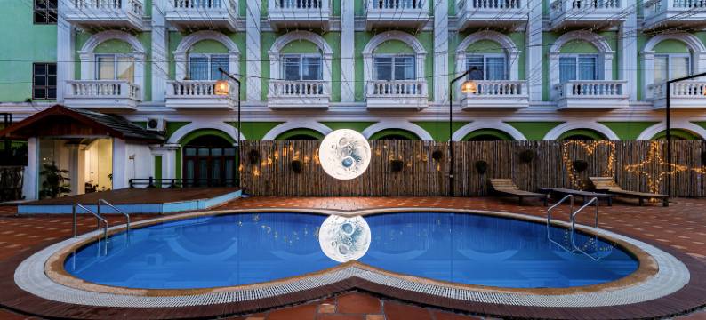 丽莎龙纳匡酒店(在市中心店旁边是南松河——酒吧泳池无限畅游)(Lisha Roungnakhone Hotel)图片