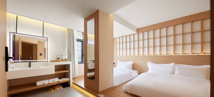 龙猫精灵酒店(西南交大沙湾地铁站店)图片