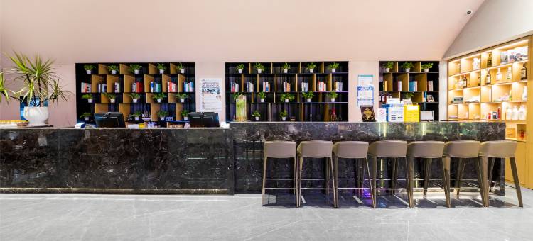 新乡来旺达轻居酒店(DL胖东来·大胖店)图片