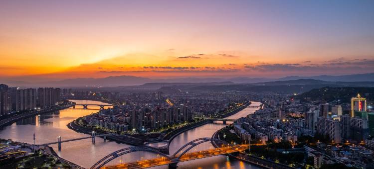良益酒店(嵊州市吾悦广场店)图片