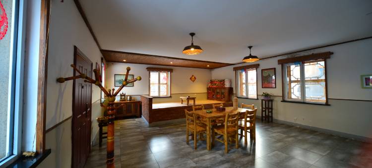 宾县九天池酒店(英杰风景区店)图片