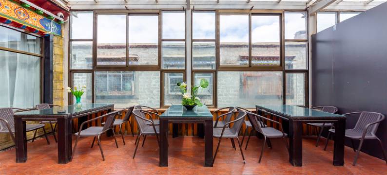 云端之上酒店(拉萨八廓街大昭寺店)图片