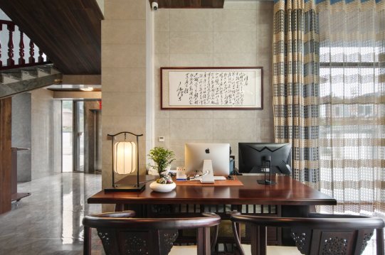 Zenith Cloud Manor Hotel Overview